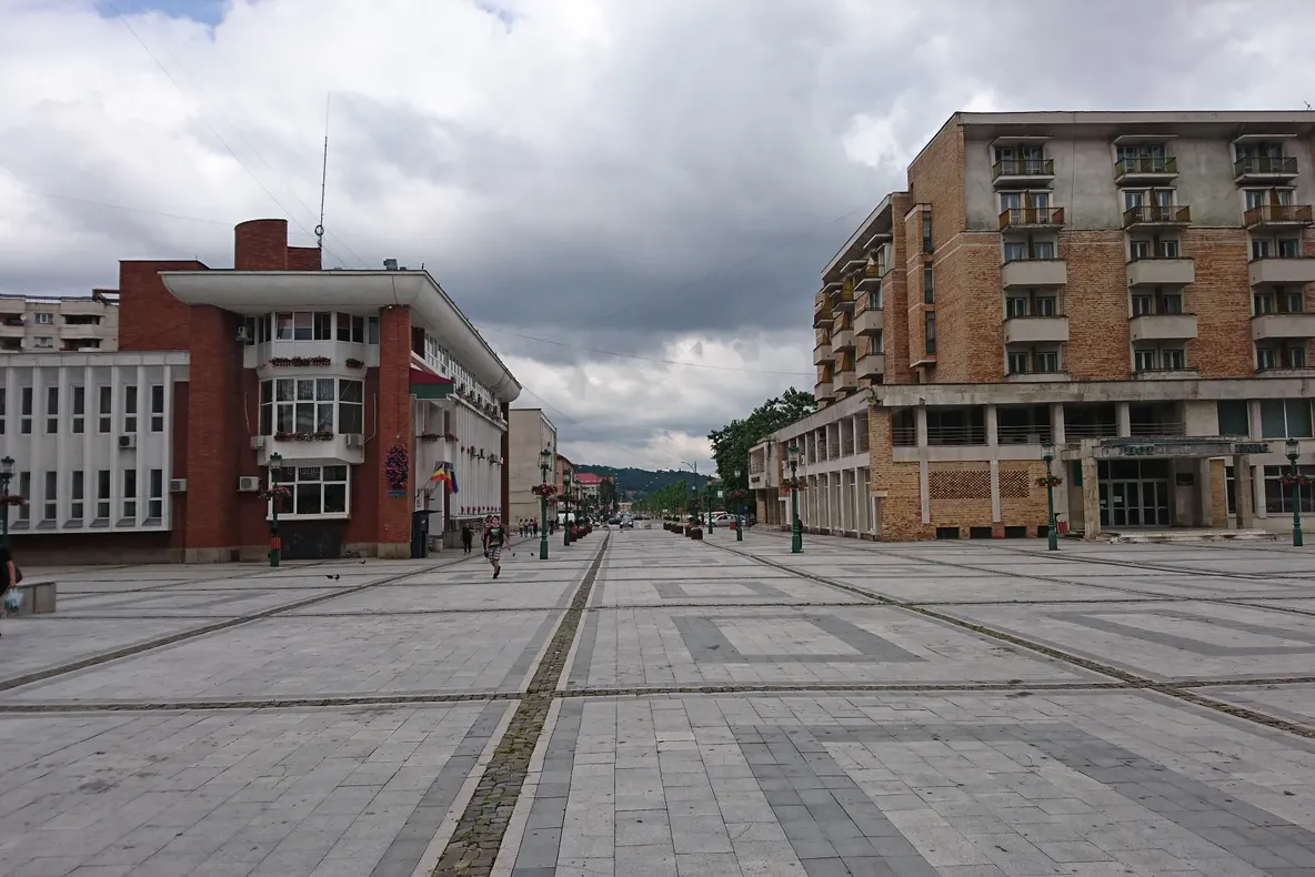 Proiect: Program de lucru cu publicul până la ora 20.00 în instituțiile centrale și locale