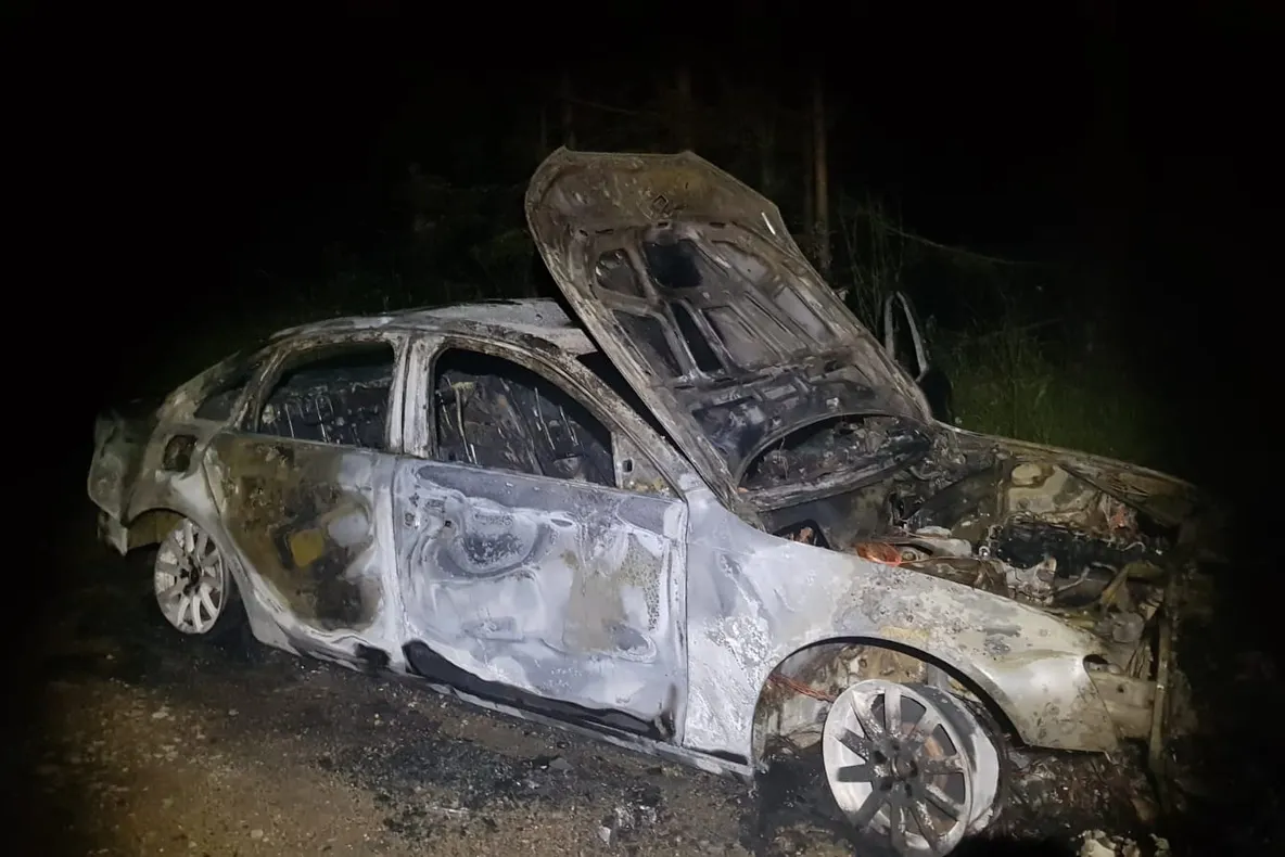 Autoturism în flăcări pe DN 57 B