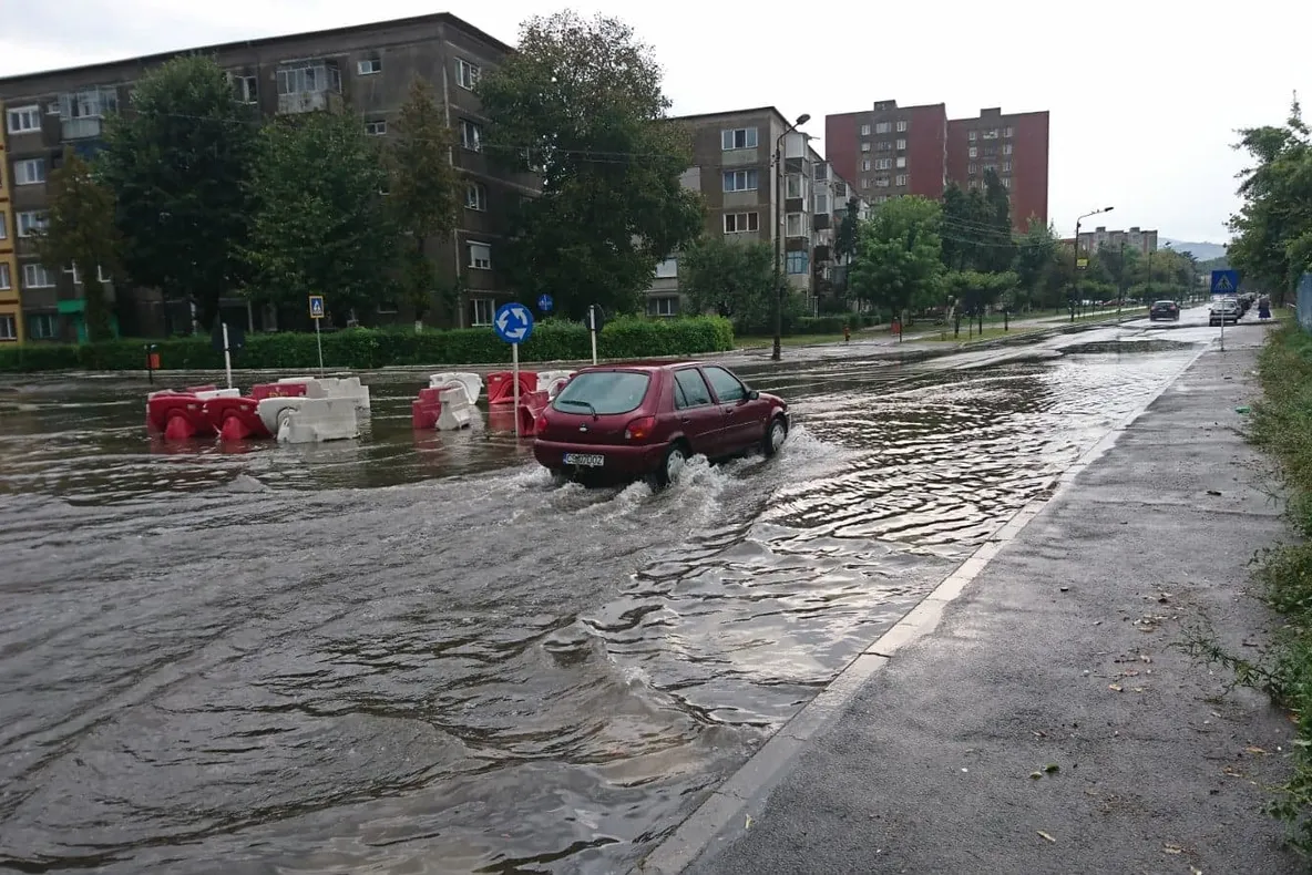 Cod portocaliu imediat pentru mai multe localități din Caraș-Severin VIDEO