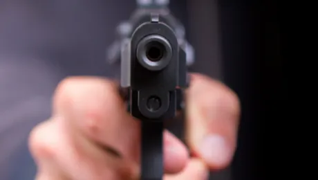 Focuri de armă pentru oprirea unui afgan