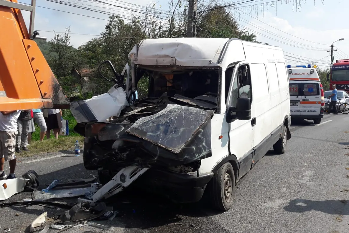 Accident grav pe DN 68 FOTO