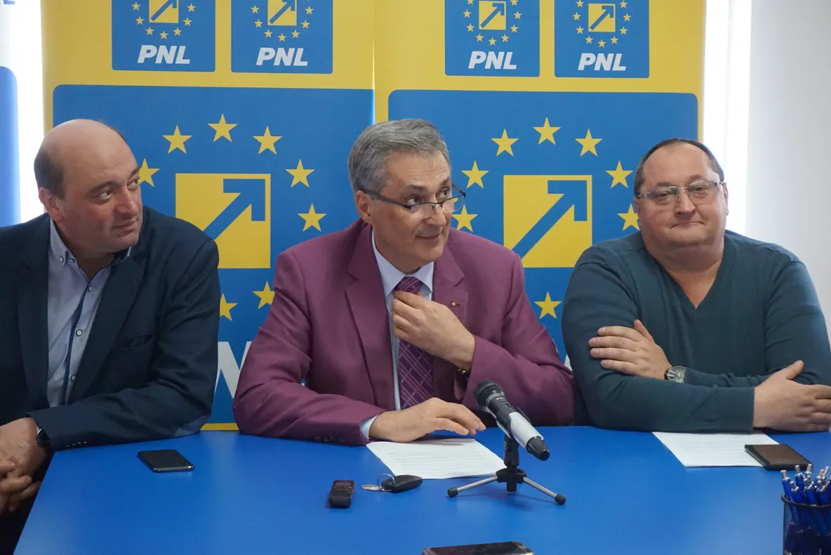 Marcel Vela: ”Nelu Popa poate mai mult decât Felix Borcean”