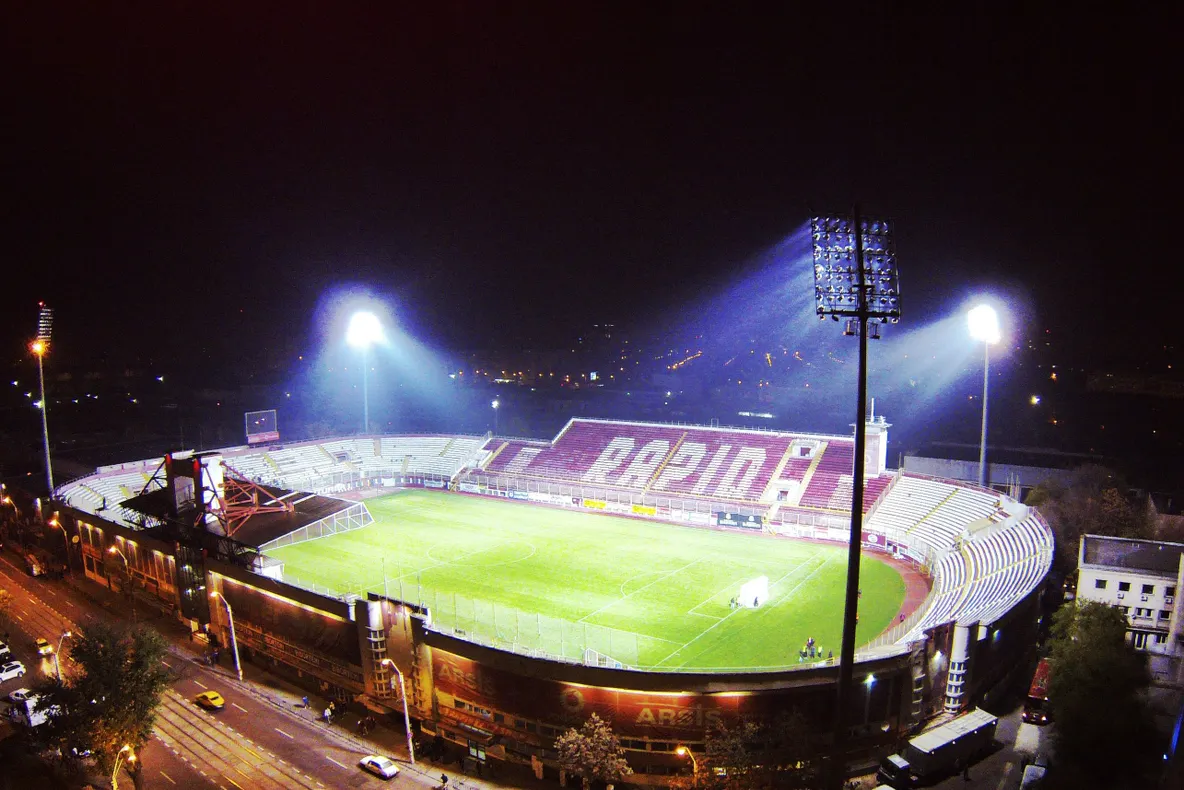 Plângeri penale și sesizări la CNCD după incidentele rasiste de la Rapid-Dinamo