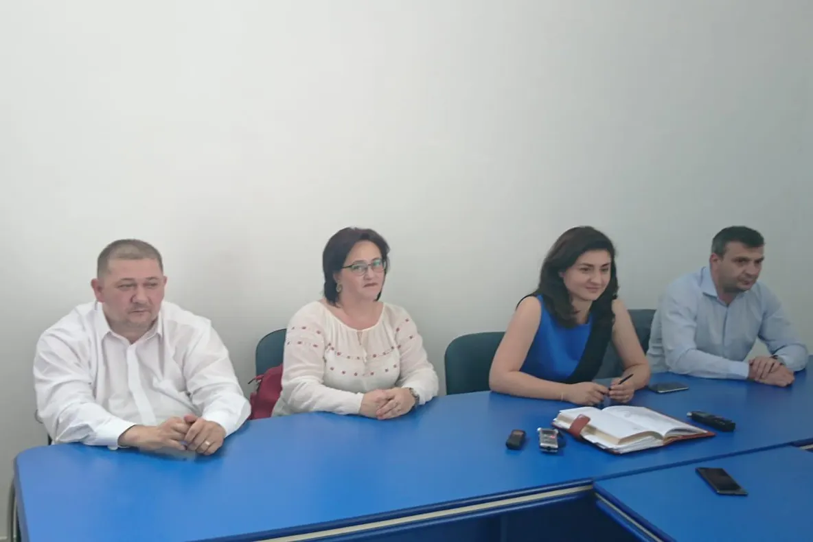 Se decantează lucrurile în PSD CS! Conducerea spune că vrea să scape de duplicitari