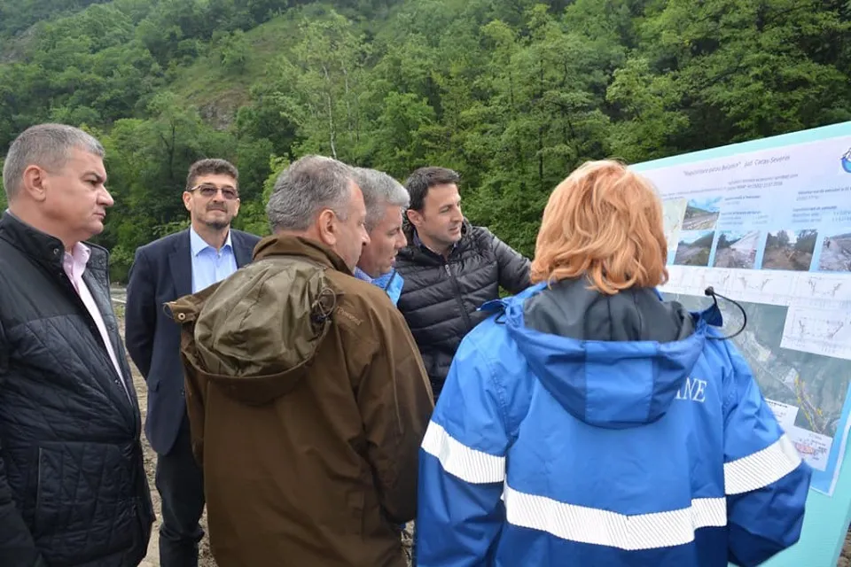 După Deneș vin și banii în județ