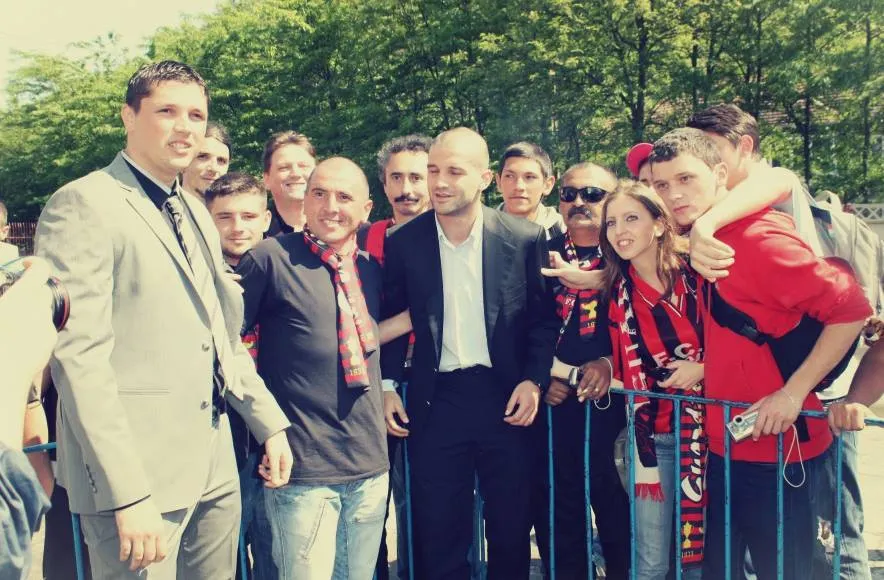 Gest de suflet din partea unui mare sportiv. Cristian Chivu susţine campania ARPID Pacient, caut donator! De plasmă