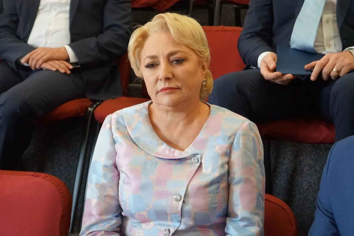 Viorica Dăncilă își schimbă sloganul electoral, ce panouri au apărut la Reșița VIDEO