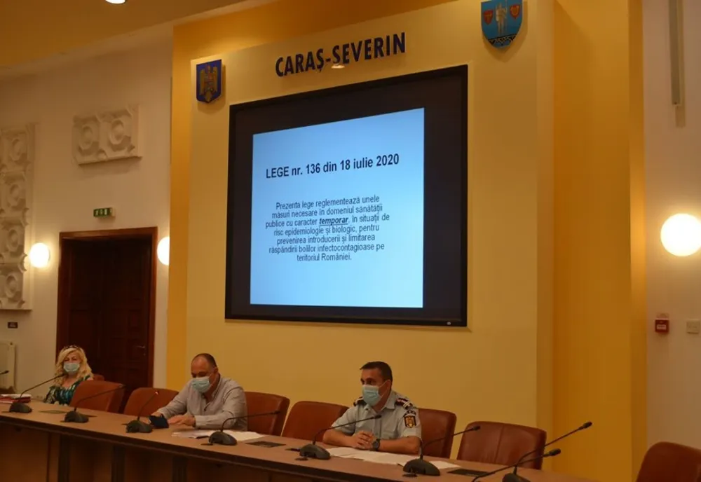 Mai mult de jumătate dintre oamenii bolnavi de coronavirus din Caraș au contactat boala în alte județe