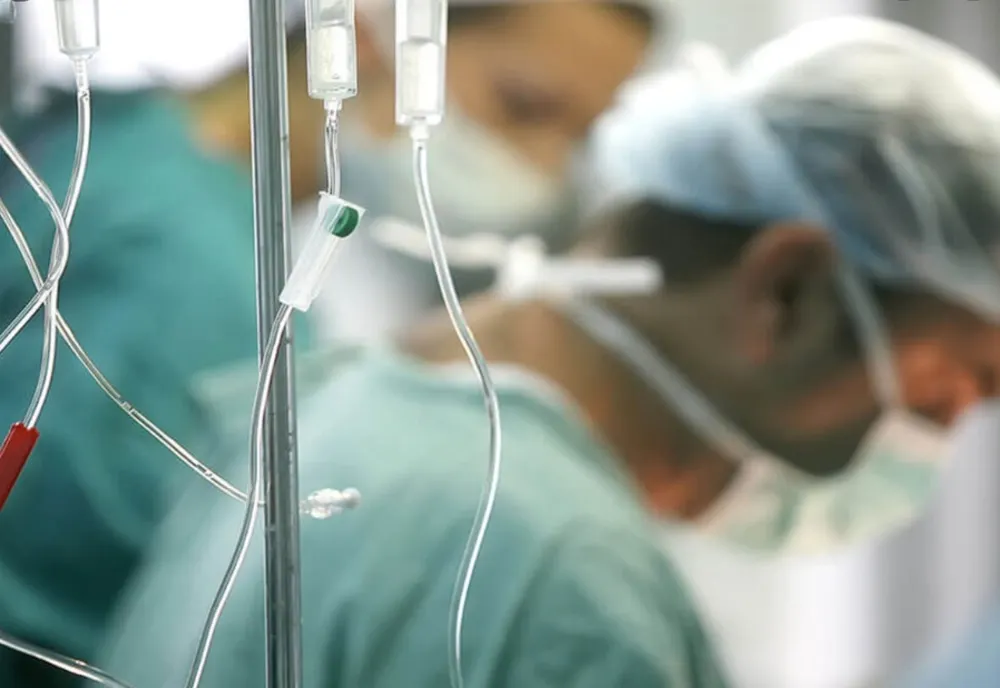 110 cadre medicale de la spitalul din Caransebeș, infectate cu SARS-CoV-2
