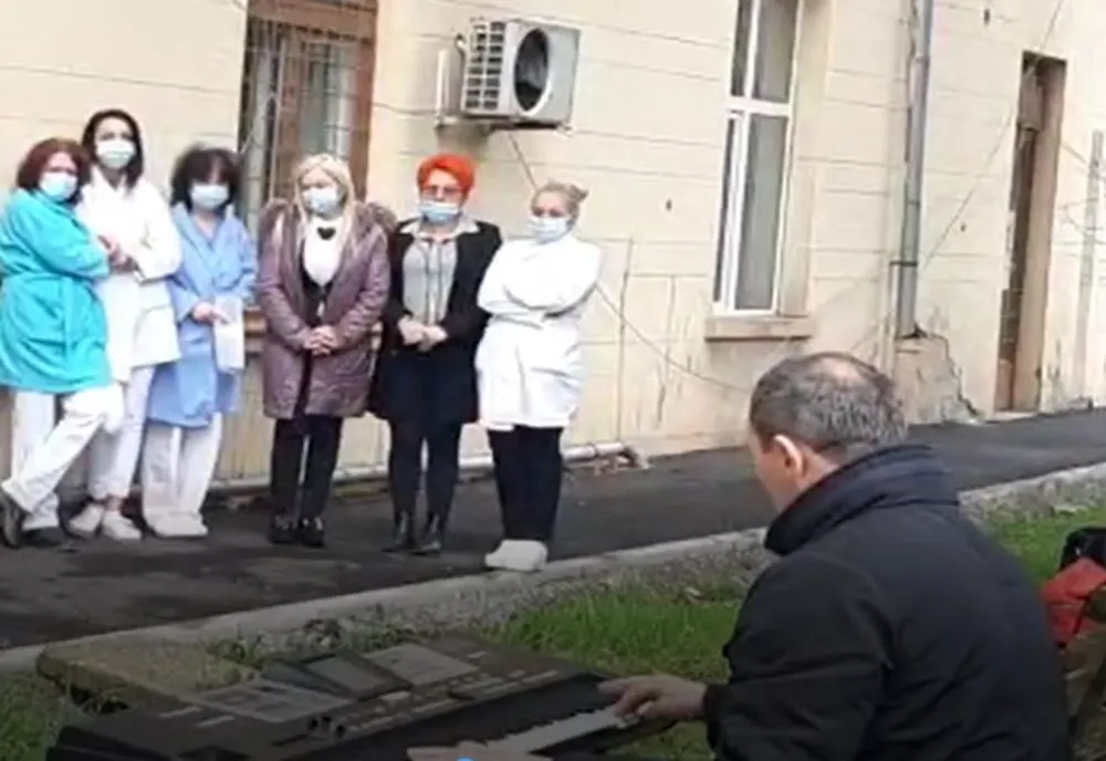 Terapie prin muzică pentru pacienții cu COVID-19 de la Spitalul Județean de Urgență din Reșița