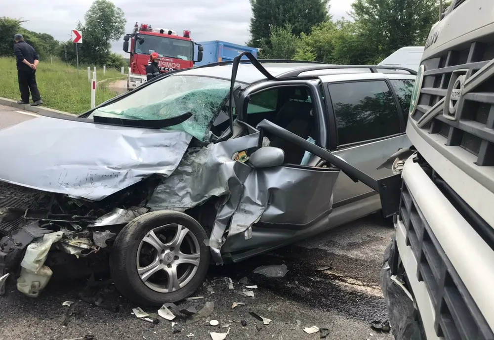 Accident cu trei victime
