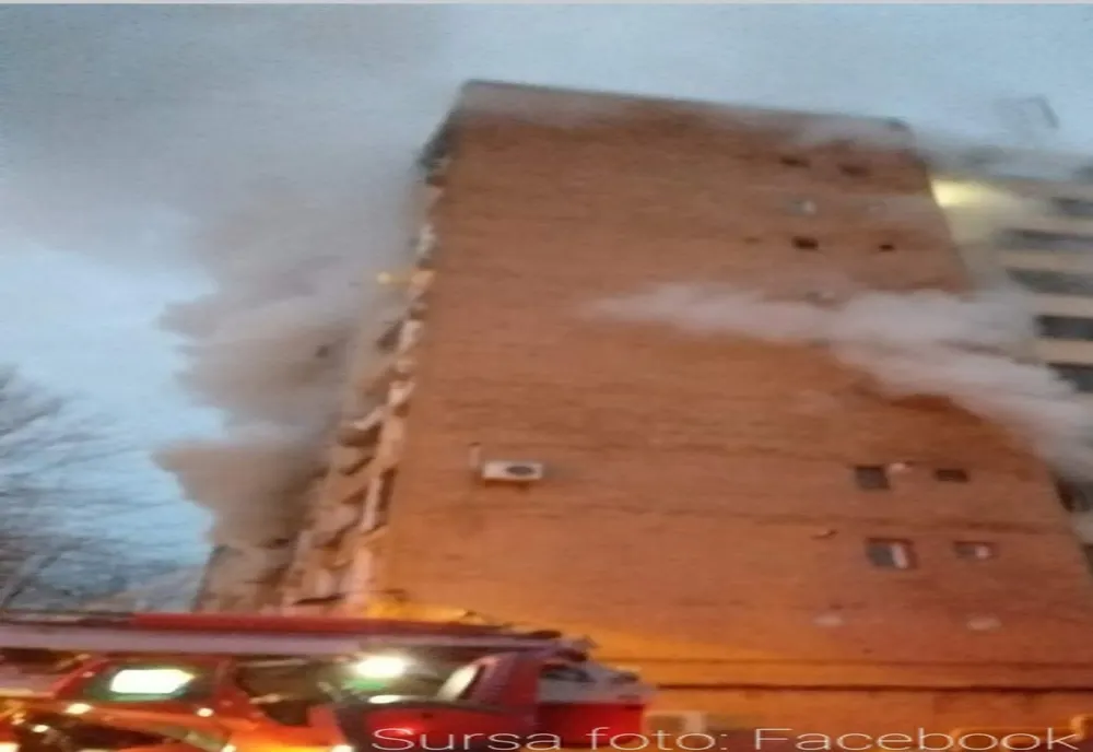 Incendiu la un apartament de la etajul al treilea al unui bloc din Reșița 