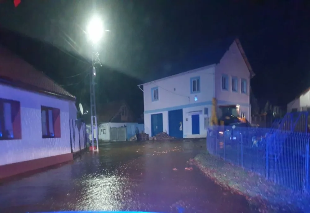 Pericol la Văliug, conductă de aducțiune avariată