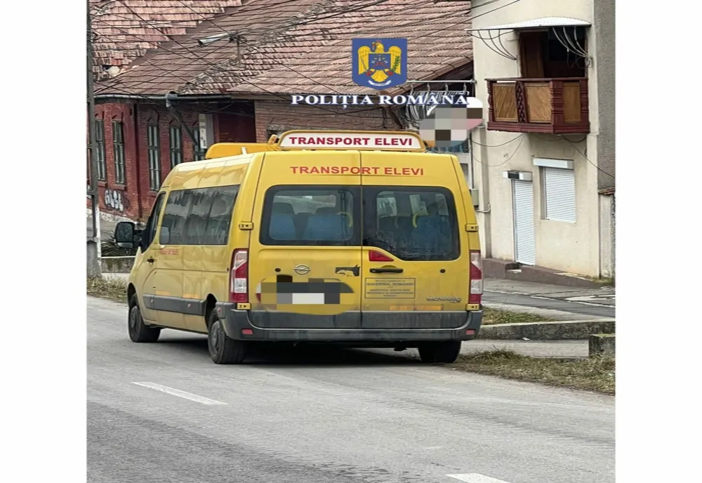 Șofer de microbuz școlar, beat la volan - A fugit de poliție cu elevii în mașină