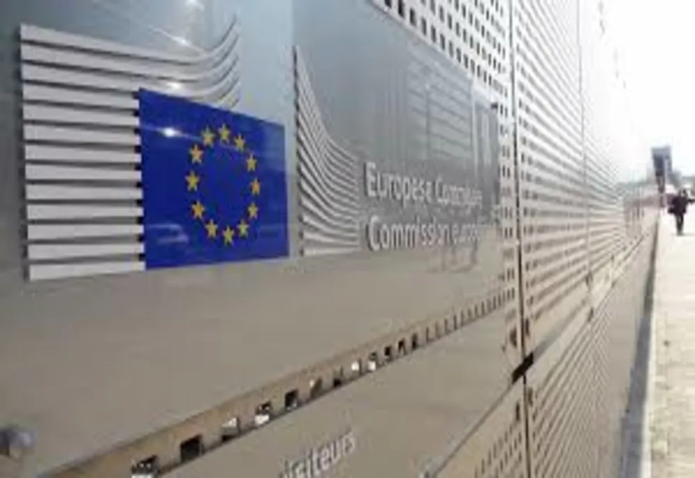 ÎNGRIJORARE LA BRUXELLES ÎN LEGĂTURĂ CU O POSIBILĂ VICTORIE A EXTREMEI DREPTE ÎN ROMÂNIA (AFP)
