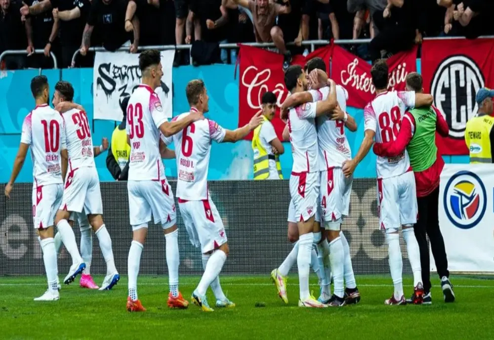 FOTBAL: DINAMO LA A DOUA VICTORIE CONSECUTIVĂ | VIDEO