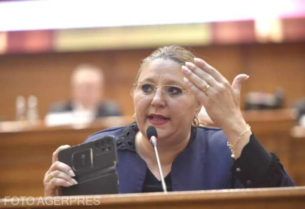 LOVITURĂ PENTRU DIANA ȘOȘOACĂ: PARTIDUL SOS A PIERDUT DOI PARLAMENTARI ÎNTR-O SINGURĂ ZI