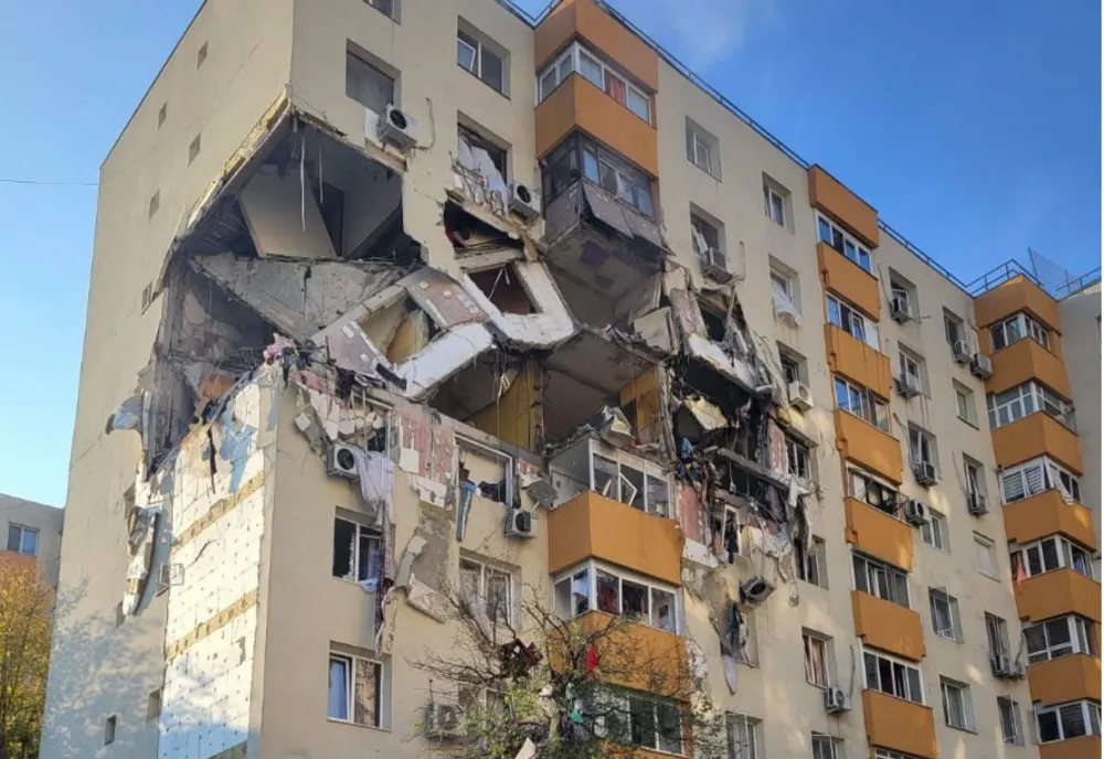 ISU A RIDICAT O DRONĂ PENTRU A CĂUTA OAMENII PRINȘI ÎN EXPLOZIA DIN RAHOVA