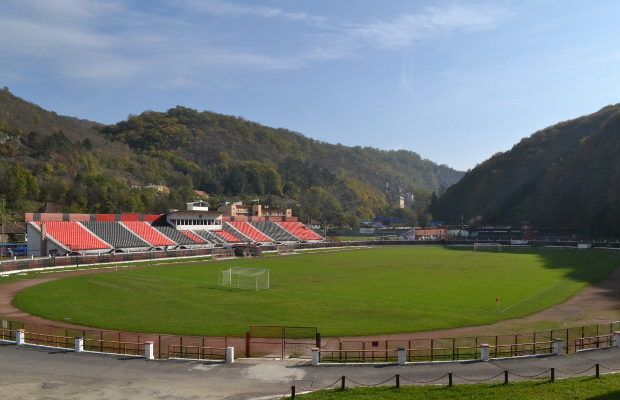 Consiliul Local Reșița promovează echipa de fotbal în Liga a II-a!