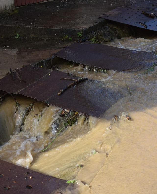 Mai multe râuri din județ sub avertizare cod galben de inundații