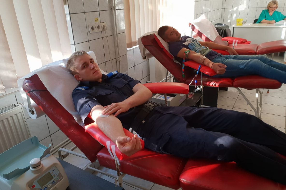Jandarmii din Caraș-Severin donează sânge FOTO