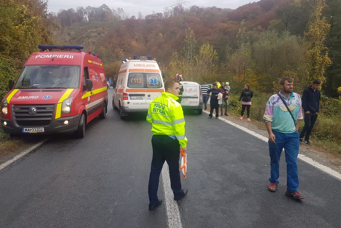 Accident grav pe DN 58 B, în apropiere de RAR FOTO
