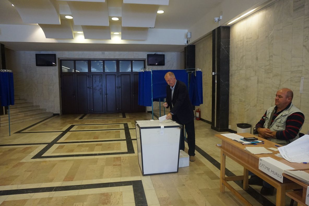 Referendumul nu a atins pragul necesar pentru validare. Prezența la ora 21.00: 20,41%