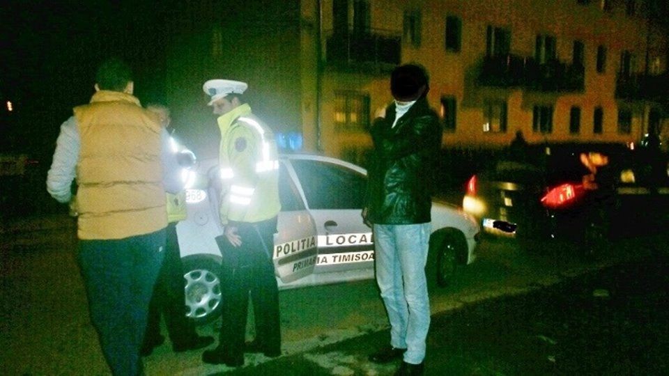 Gugulan pălit cu o scândură în Complexul Studențesc din Timișoara