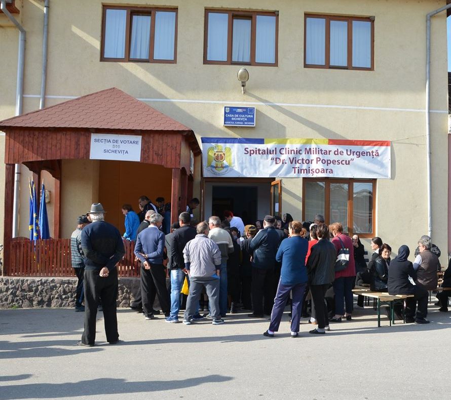 Descinderi de medici militari la Sichevița FOTO