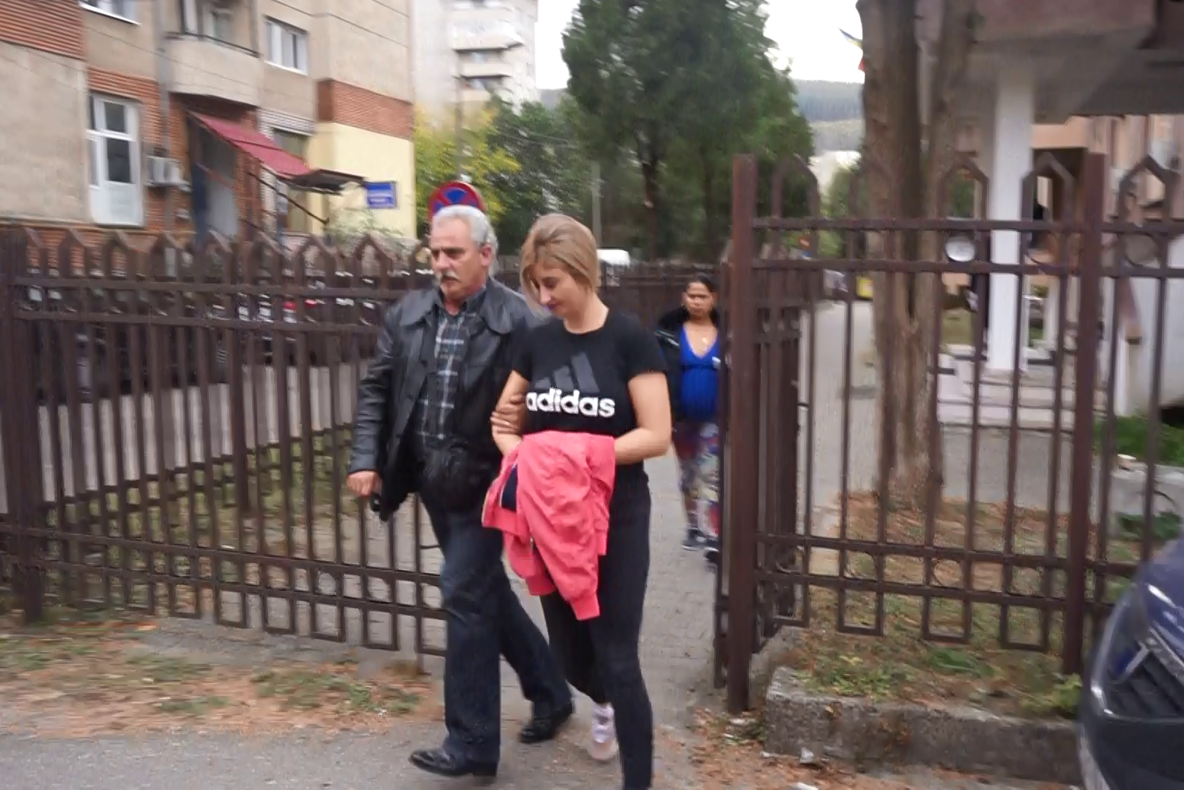 Dare de mită la morgă, DGA a ridicat trei persoane FOTO VIDEO