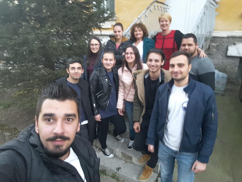 Cândva vom fi bătrâni