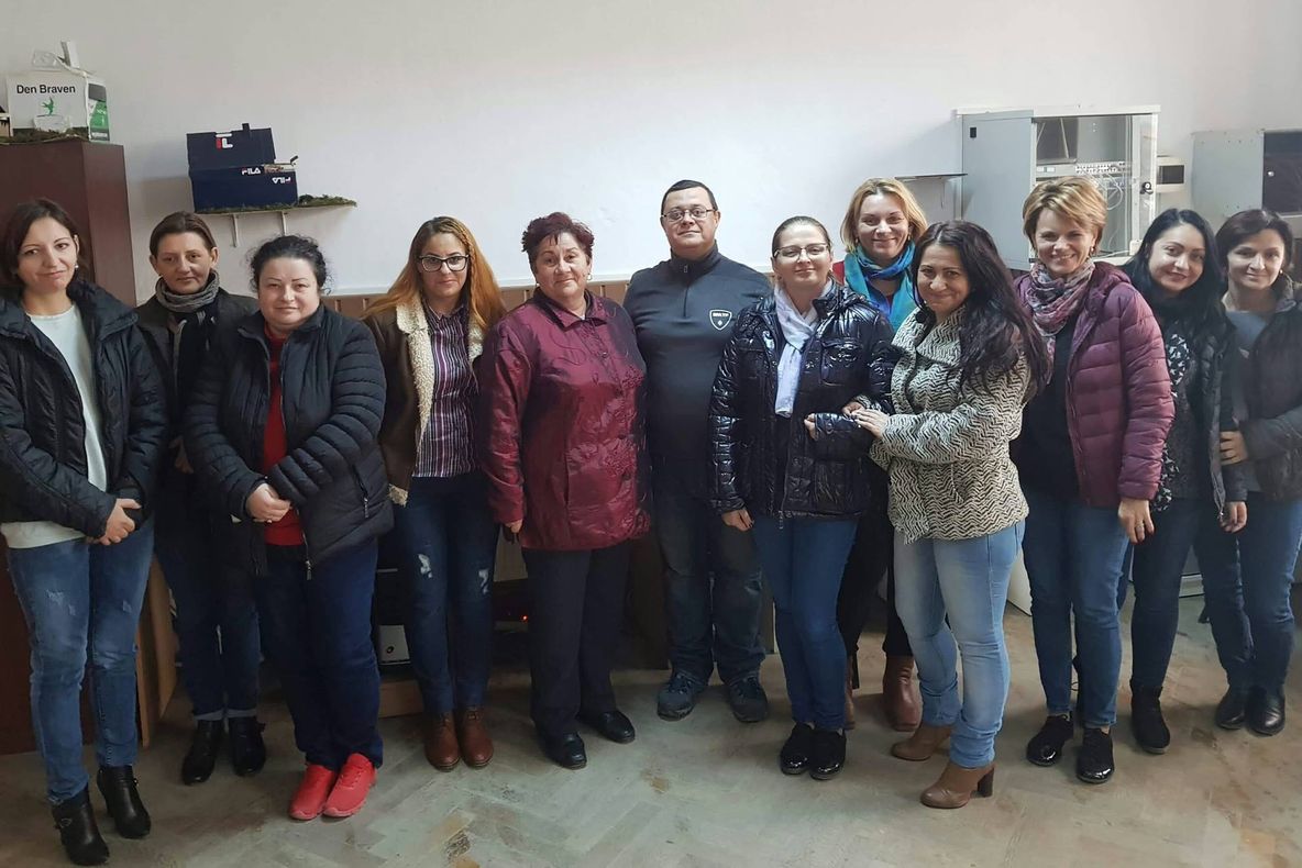 Elevii din clasele a VI-a și a IX-a ar putea avea o nouă disciplină - Educație și cultură media