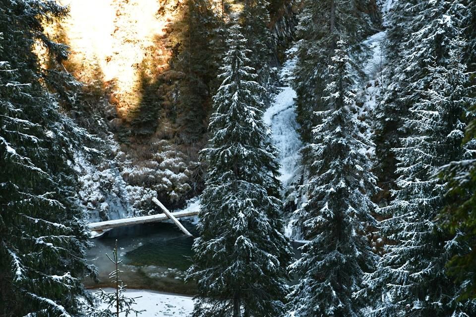 Alertă ANM: Cod portocaliu de vreme severă imediată în județul Caraș-Severin