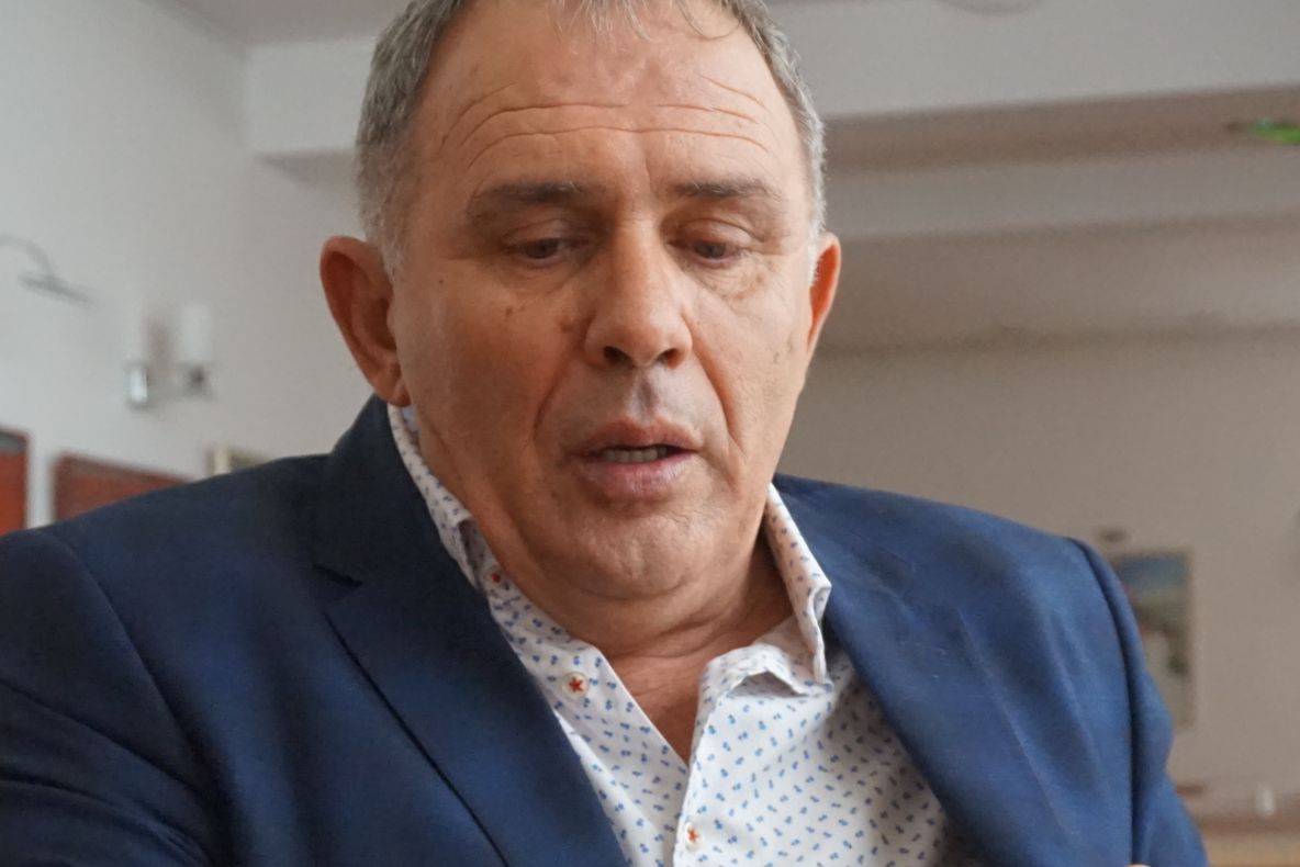 Vânătoare VIP în Banat. Invitații lui Ion Țiriac au sosit ca să împuște mistreți VIDEO