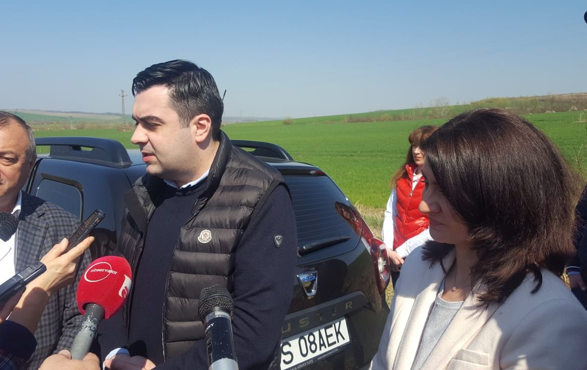 Primarul Adrian Torma vrea drum expres de la Moldova Nouă la Moravița, ministrul Cuc promite doar modernizarea DN 57 VIDEO