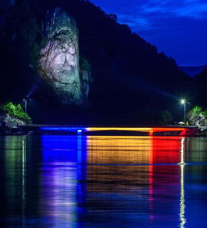 Ministrul Răzvan Cuc din Clisura Dunării la gropile de pe DN 57