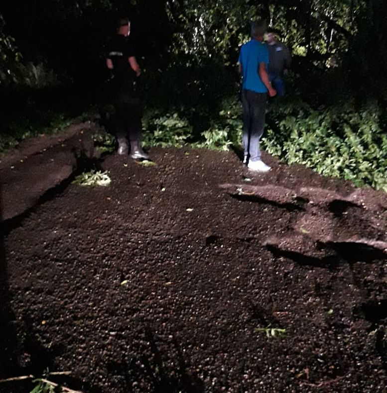 Drumul spre Semenic blocat de furtuna FOTO