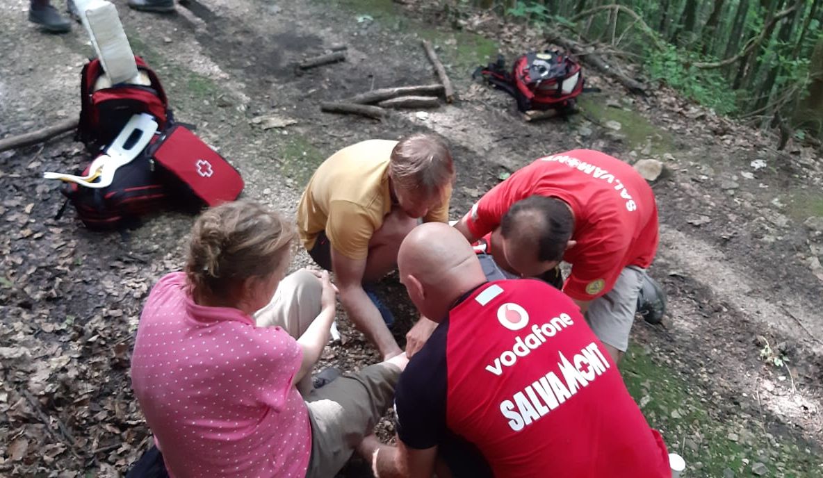 Salvamontiştii cărăşeni, misiune de salvare în Cheile Nerei FOTO