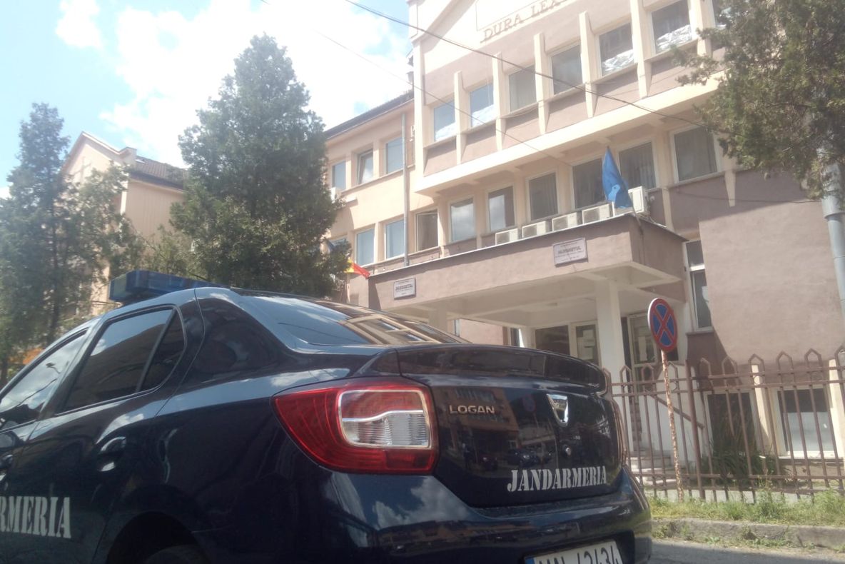 Falsificatorii de monedă arestați preventiv VIDEO