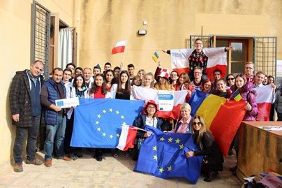 La Colegiul Național „Mircea Eliade” din Reșița se caută și se decoperă comori