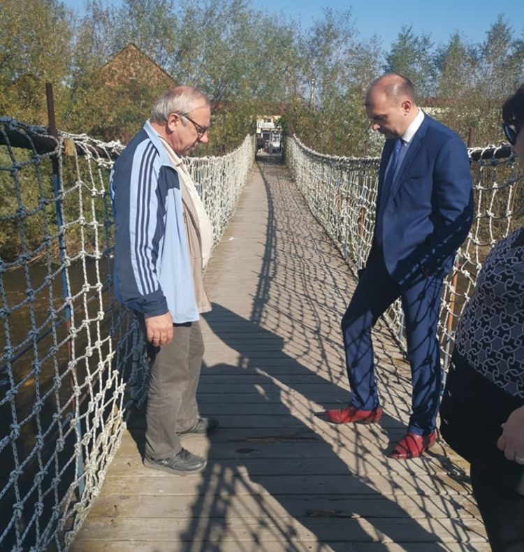 Felix Borcean schimbă podul de pe Sebeș după ce a văzut cu ochii lui cum se traversează