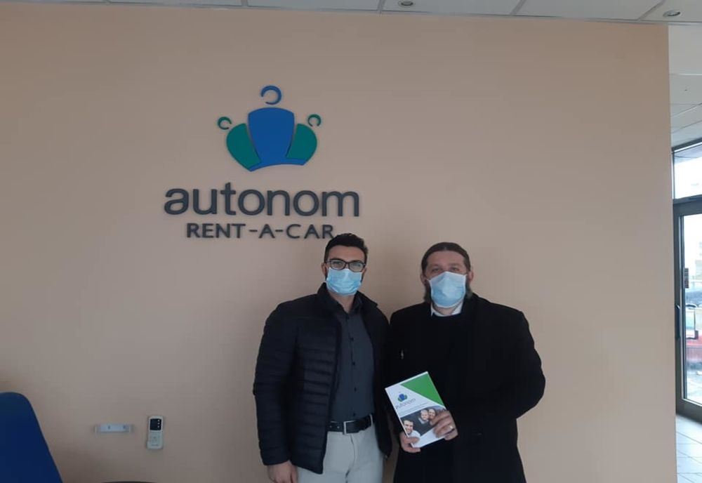 Mâinile bucuriei ajută bătrânii cu probleme din Reșița