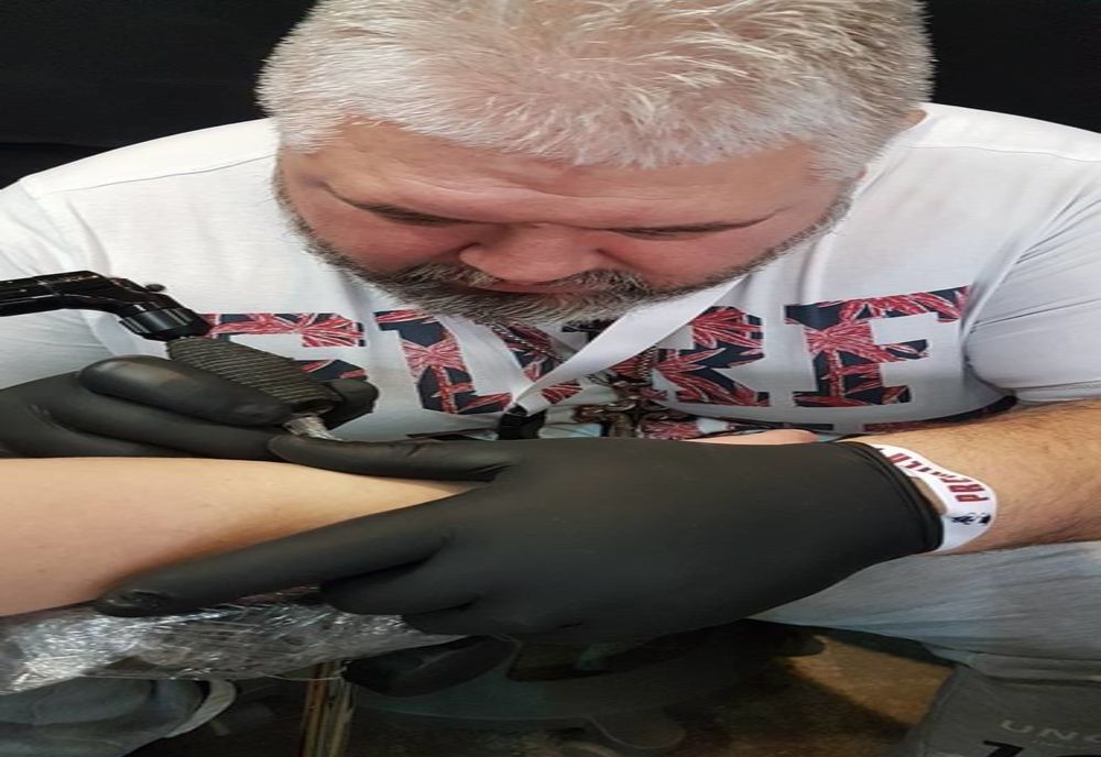 Șmecher care a ultragiat doi polițiști reținut pentru 24 de ore