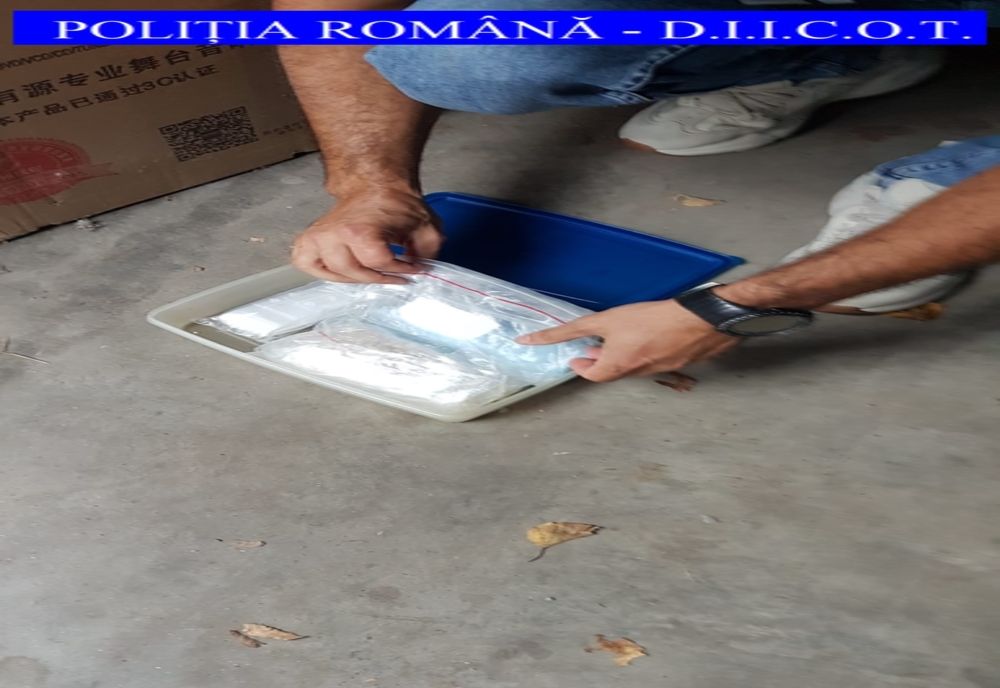 Rețea de trafic de droguri din vestul țării, vizată de polițiști