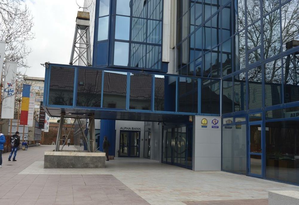 Un consilier din Caraş-Severin care gestionează fonduri europene pentru agricultură, reţinut pentru luare de mită