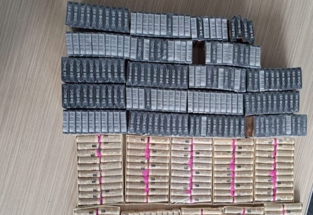 Captură impresionantă de obiecte pirotehnice