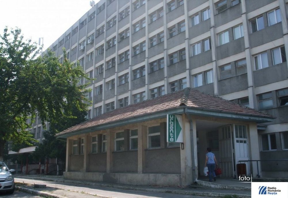 Morgă mobilă la spitalul din Caransebeș. Este folosită când sunt prea multe decese din cauza coronavirusului