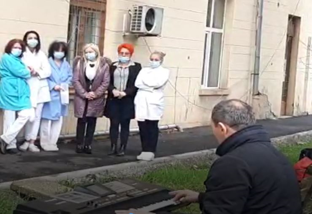 Terapie prin muzică pentru pacienții cu COVID-19 de la Spitalul Județean de Urgență din Reșița