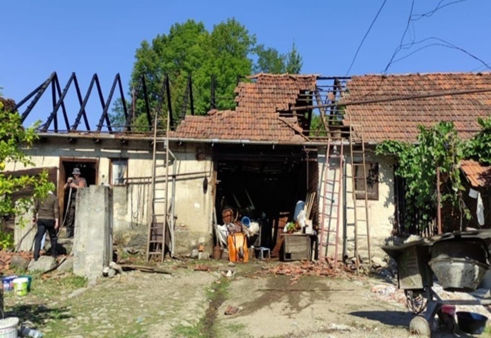 Incendiu la Vârciorova