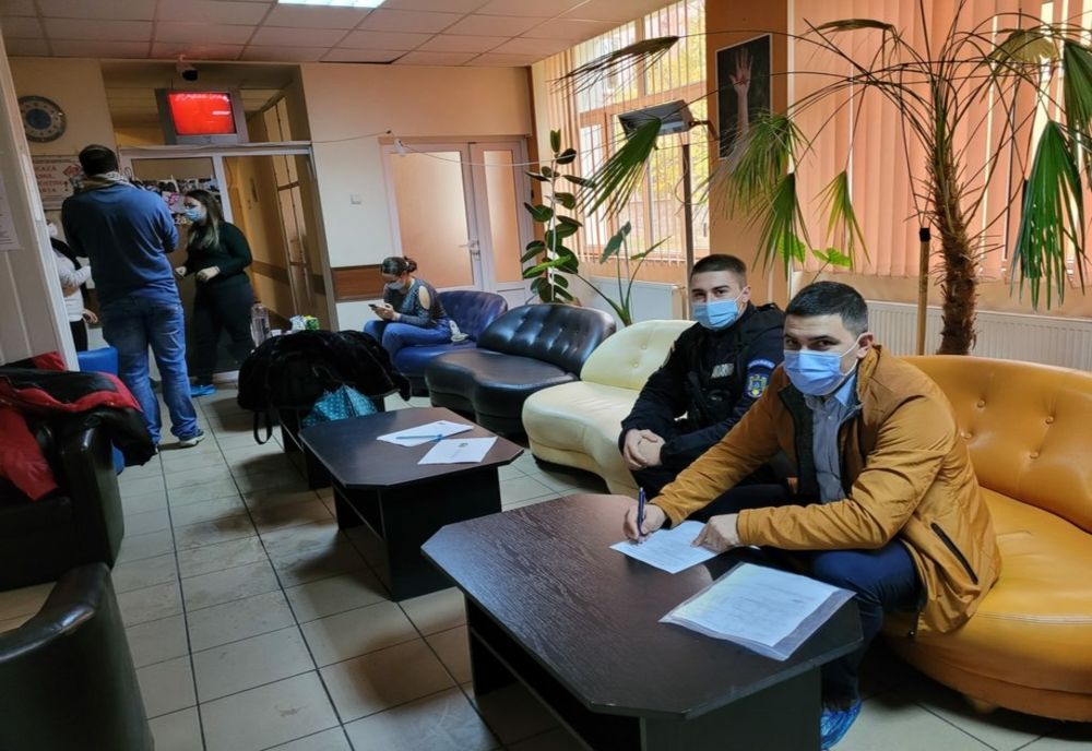 Jandarmii cărășeni donează sânge